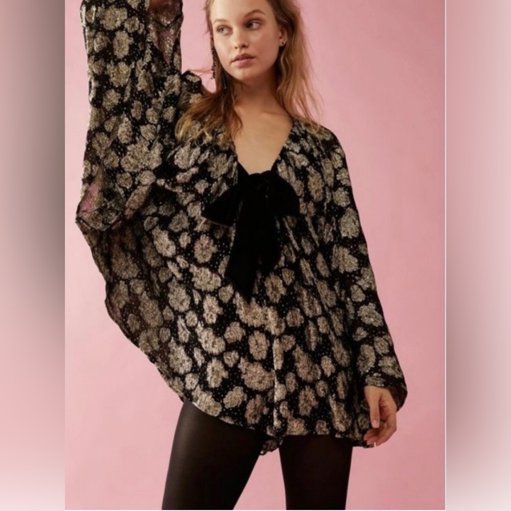 NWT Free People Dazzle Oversized Romper Gold Black Velvet Sparkle Size Large - Picture 13 of 13